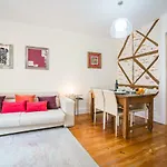 Sao Bento Authentic Apartment.